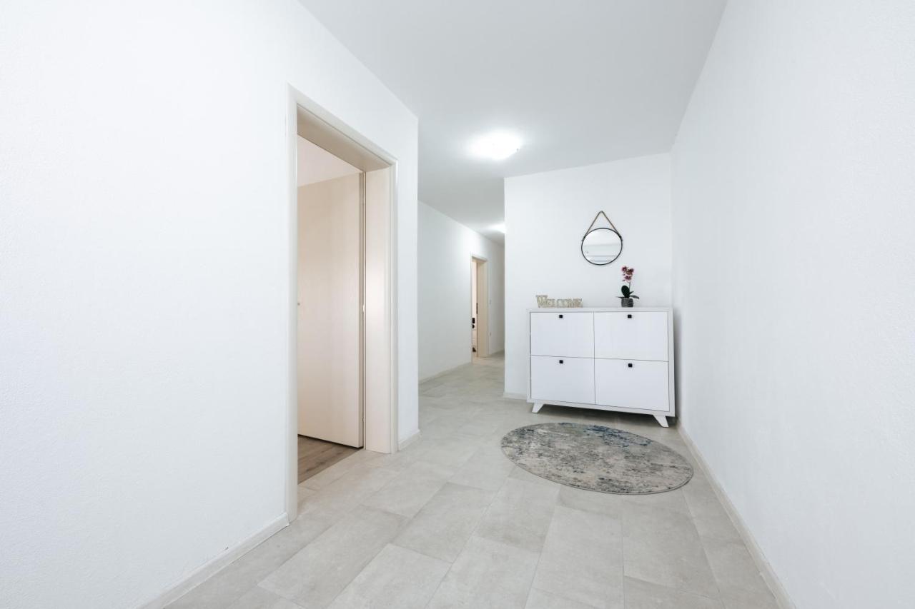 Apartmani Vittoria Бар Екстер'єр фото